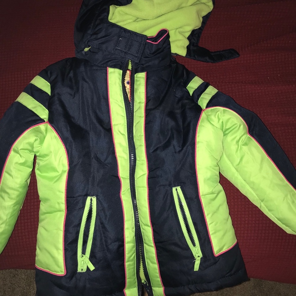 Girls puffer jacket size 5/6